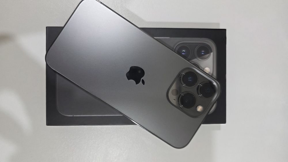 обменяю айфон 13 про 512 гб