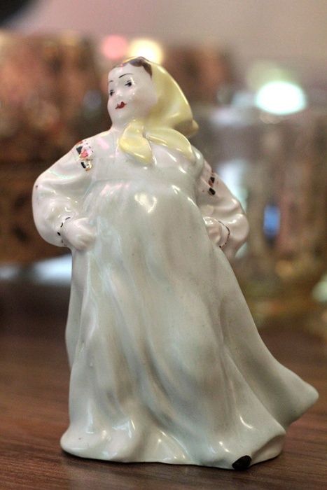Статуэтка фарфоровая Плясунья (Городница 50-е годы) состояние отличное
