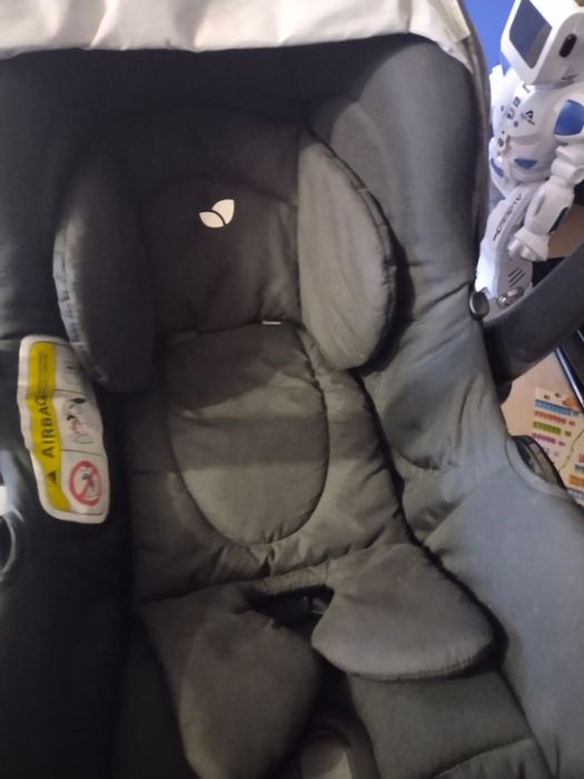 Автомобильное кресло