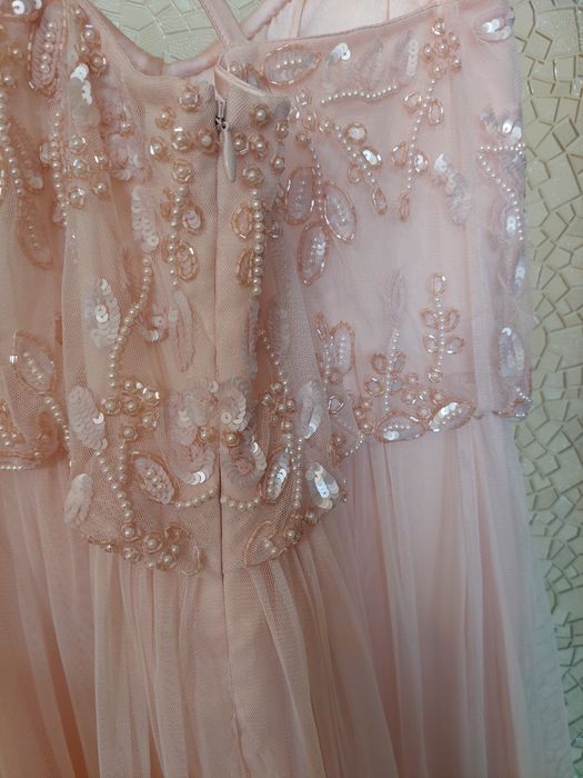 Официална  рокля