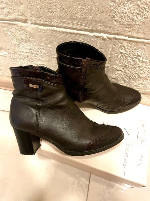 Естествена кожа дамски боти