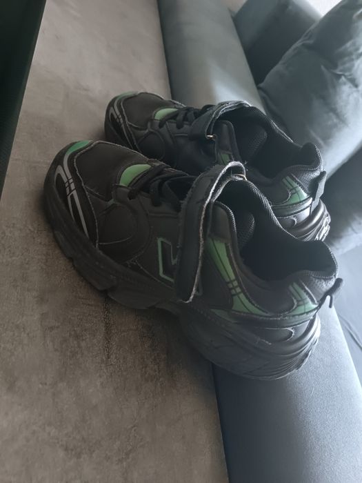 Продам детскую обувь!!