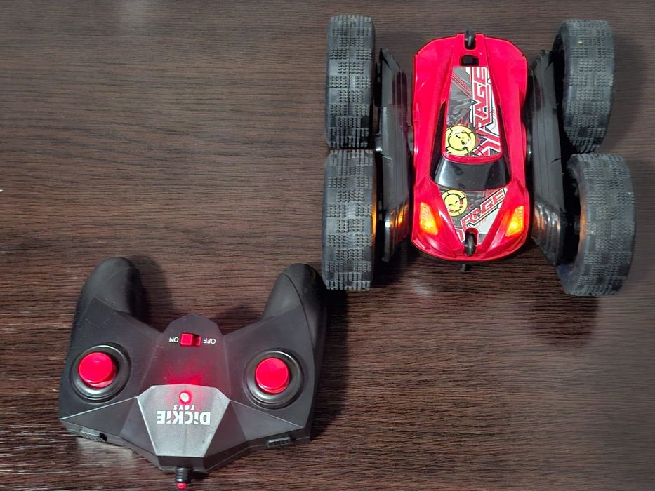 Masinuta cu radiocomanda - tumbling flippy