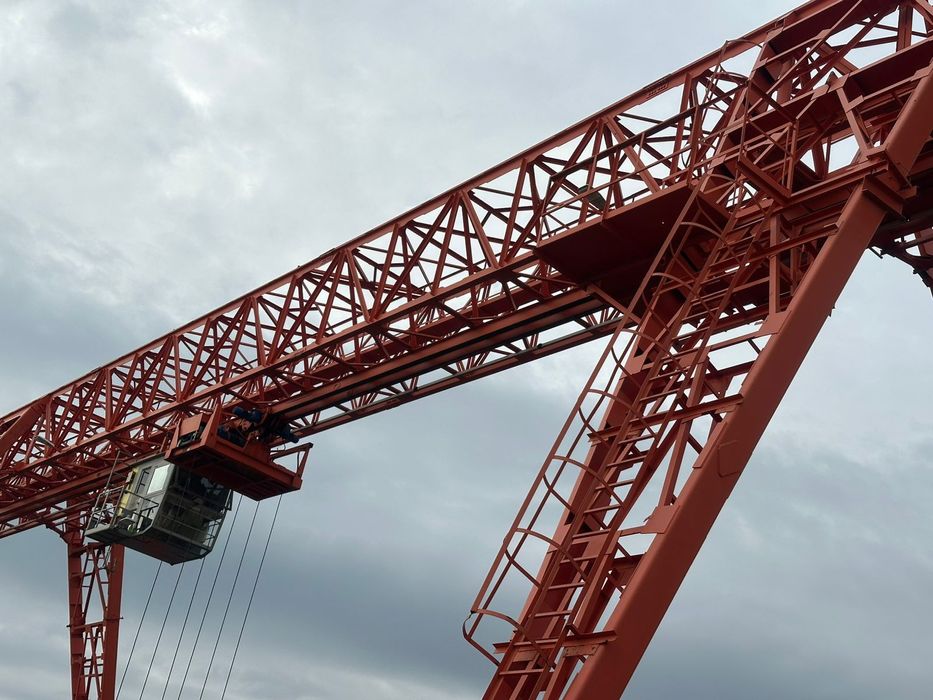 Казлавой кран 30 тона