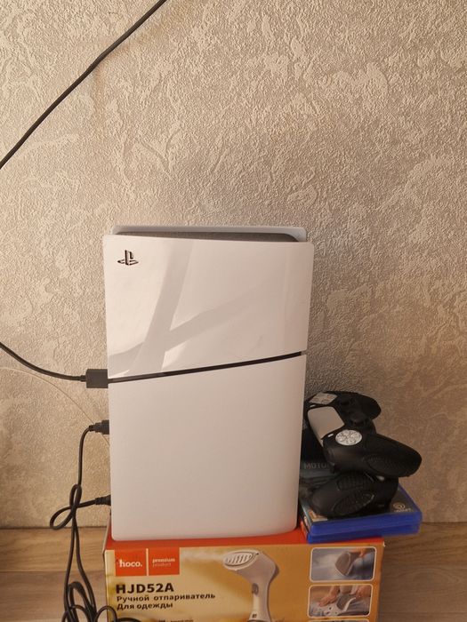 Продам пс 5 слим +2 джоистика