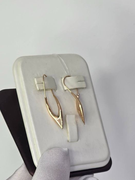 Золото 585  Серьги масса: 1.84 //