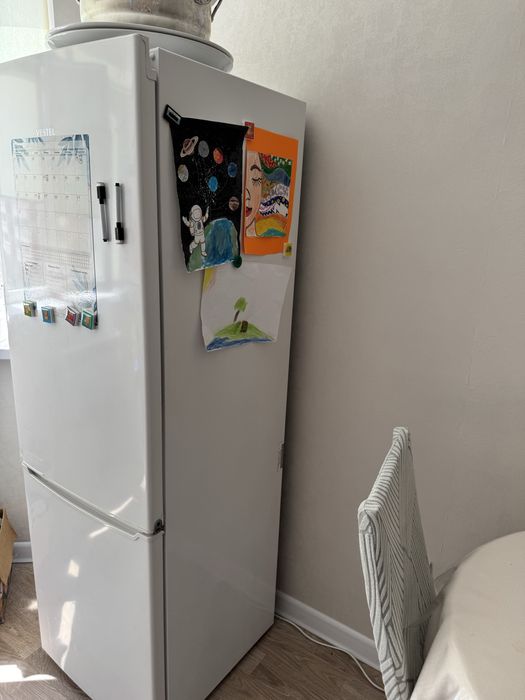 Холодильник  Vestel