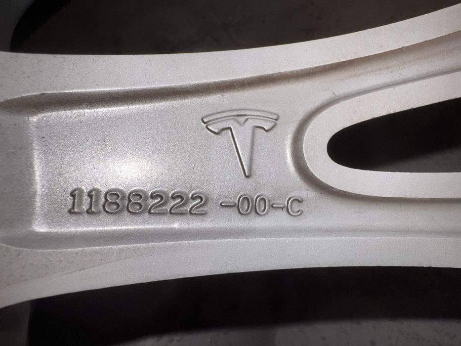 Джанти r19 Tesla model Y
