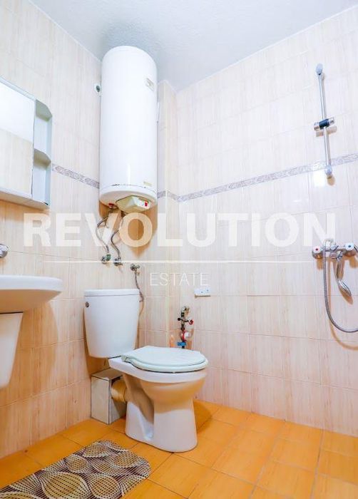 Дава се под наем Двустаен апартамент в Варна, Спортна зала - 70 кв.м за 398.82 € - Снимка #4