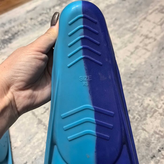 Продам детские ласты 34-35