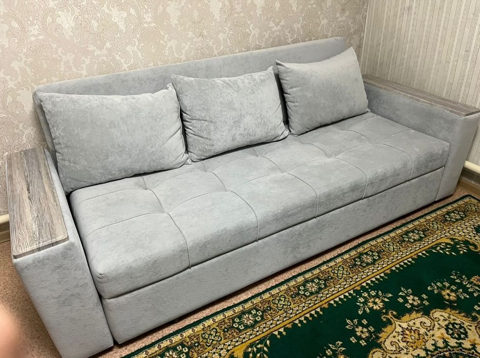 Продам диван в отличном состоянии
