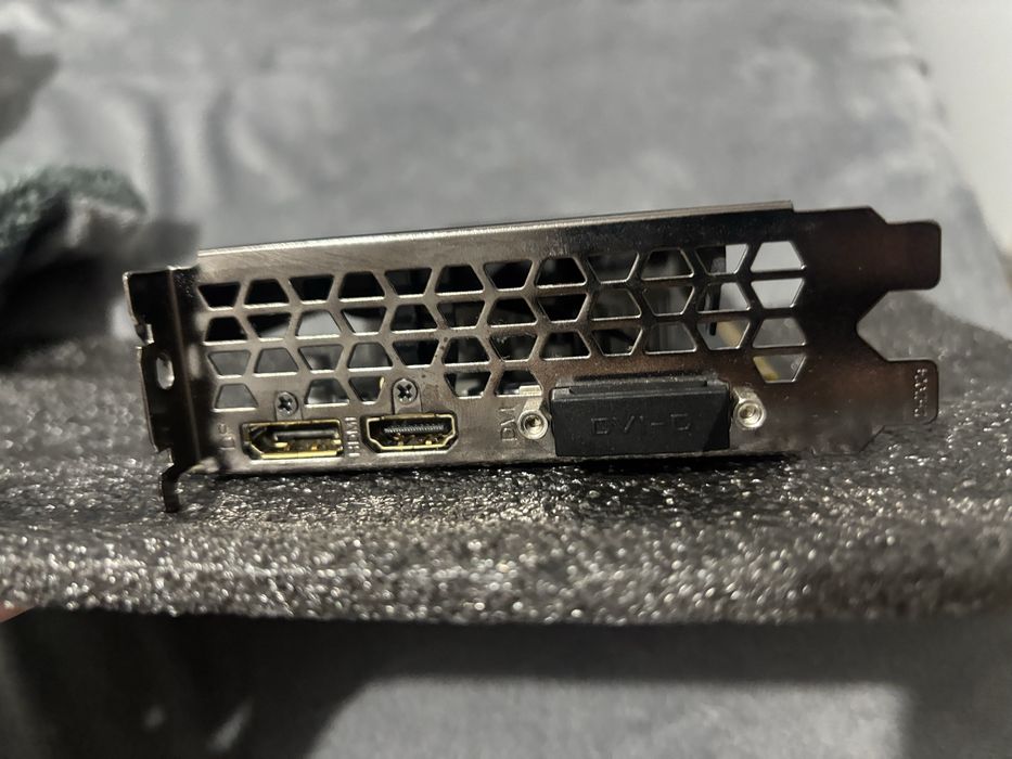 placa video nividia 1650 4 gb
