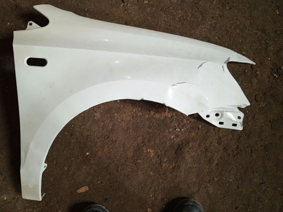 Крыло передние Фольксваген поло