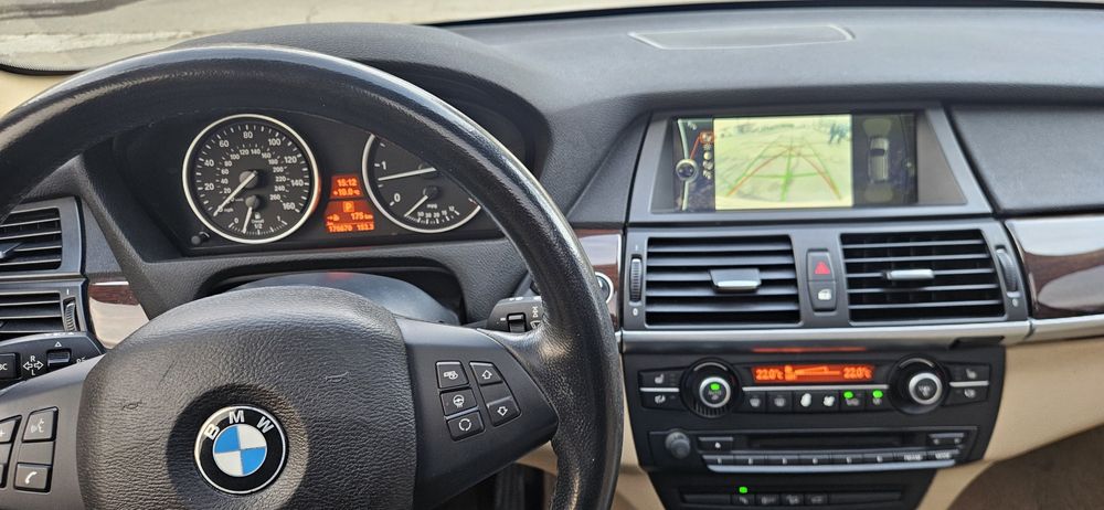 BMW X5.  3.5d  286к.с.