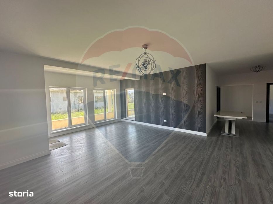 CASA cu TEREN- finisata interior/exterior