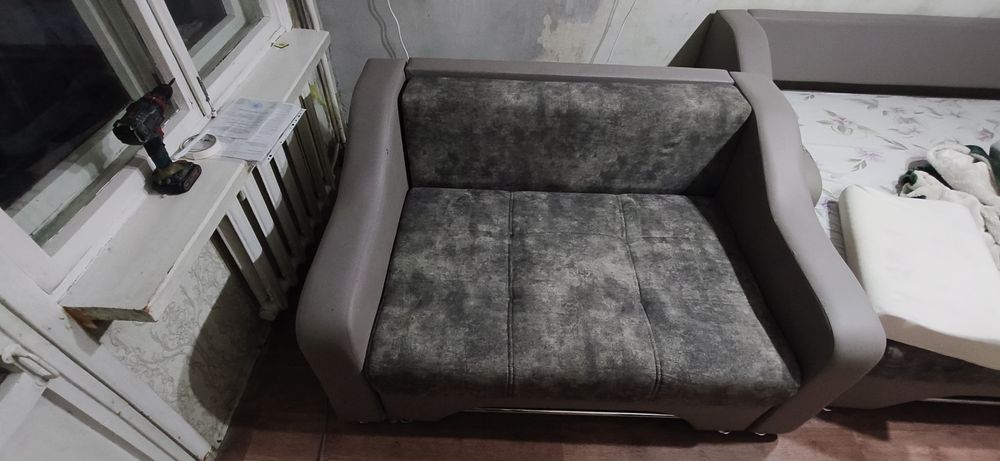 Продам кресло диван