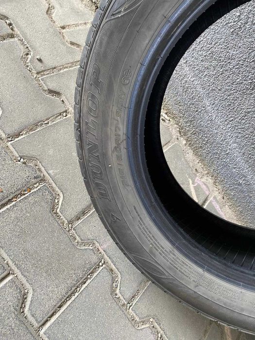 Vand doua anvelope DUNLOP stare foarte buna