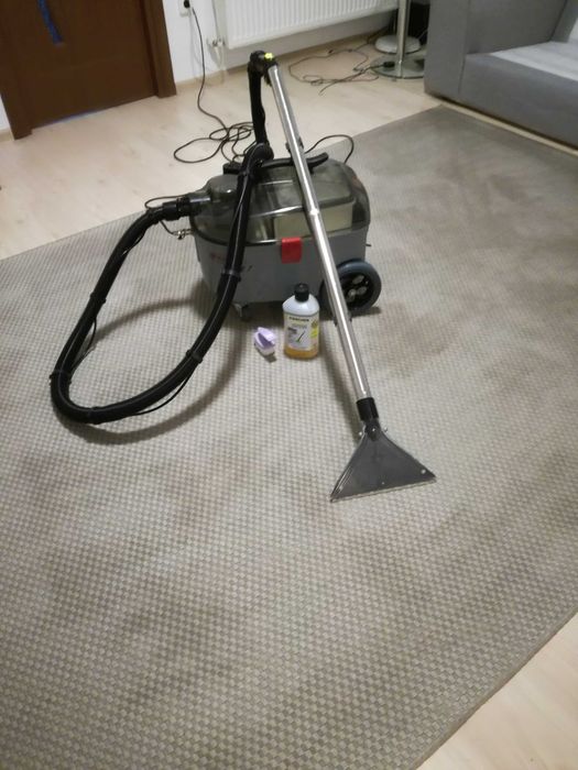 Canapeaua ta arată obosită? Noi o readucem la viață!