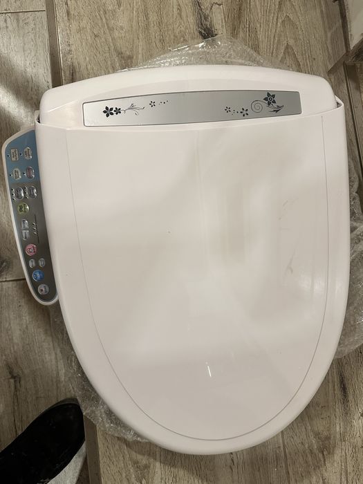 Capac wc cu functie de bideu