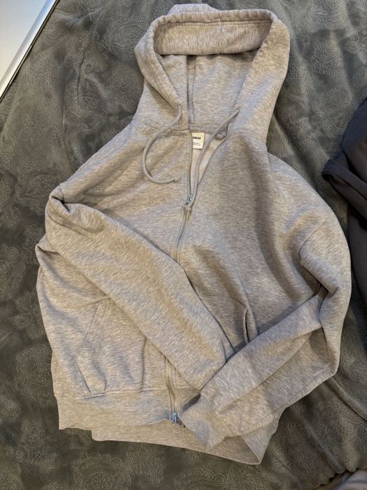 2 zip-up горници pull&bear
