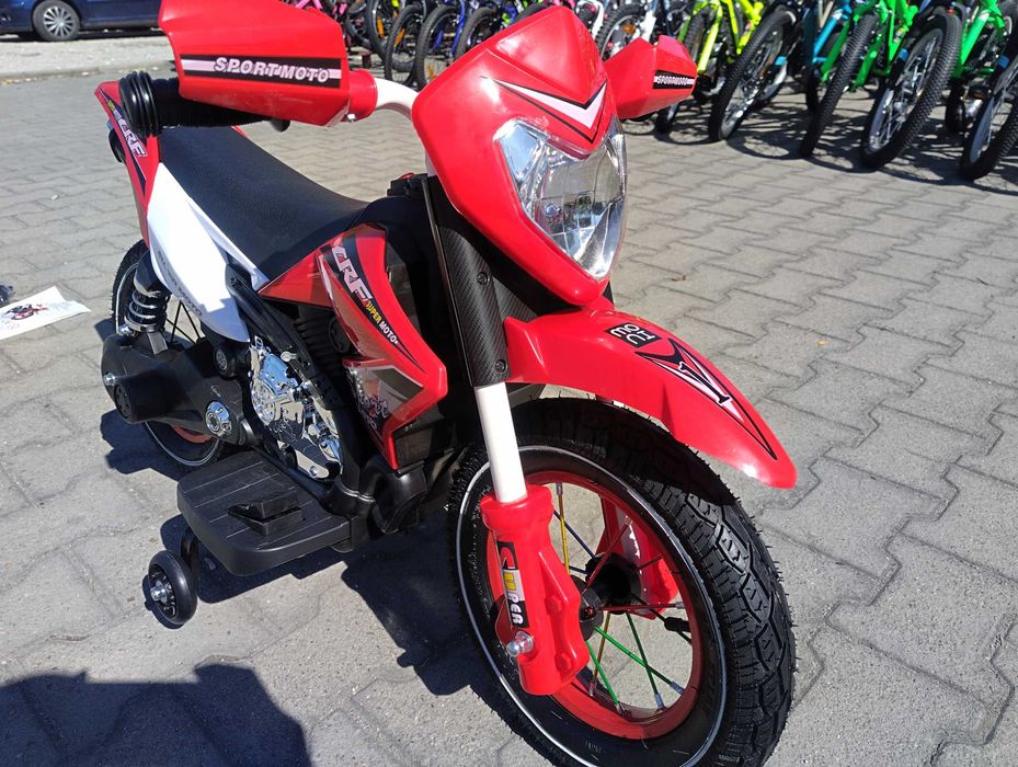 Акумулаторен мотор с помпещи гуми SUPER MOTO червен