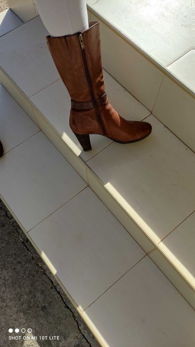 Дамски ботуши на немската фирма CAPRICE естествена кожа н.6.5 /40