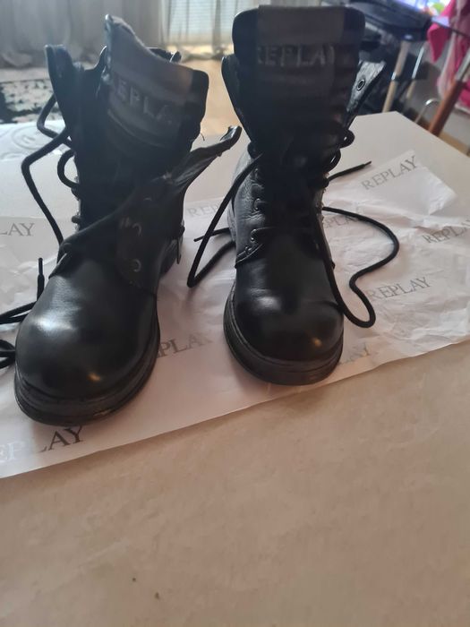 Replay - естествена кожа