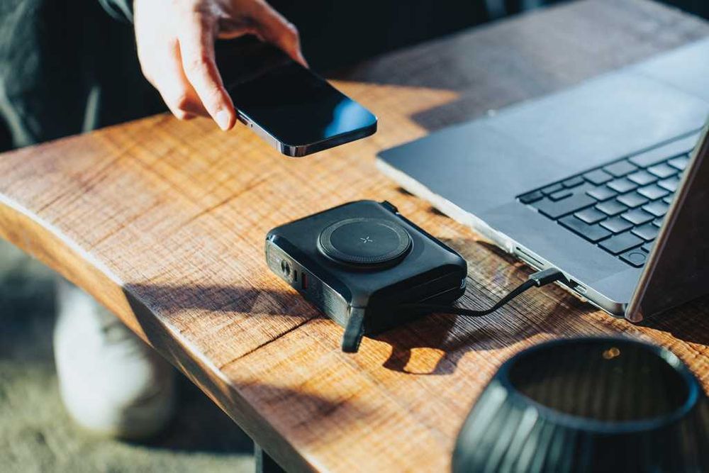 Универсално мощно зарадно устройство OXNARD 5 В 1 65W