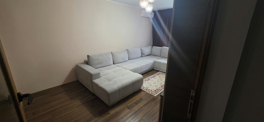 De inchiriat Apartament 3 camere etaj 1 mobilat si utilat