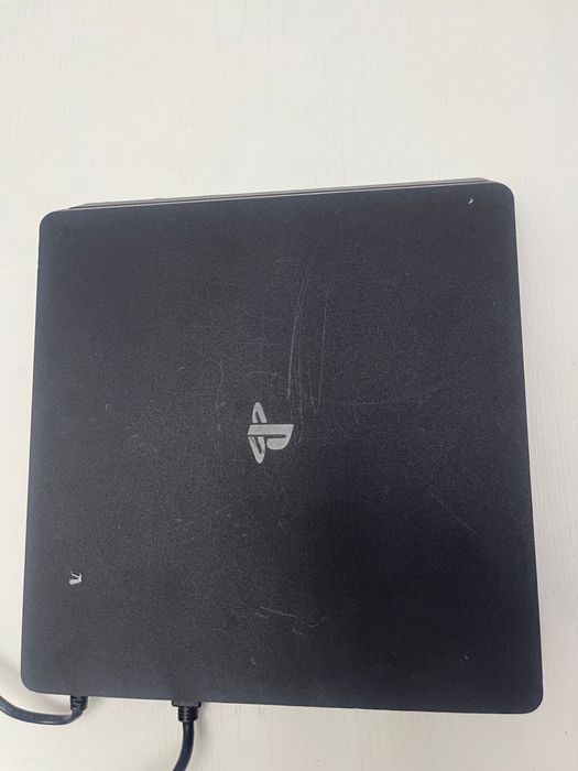 PlayStation 4 slim