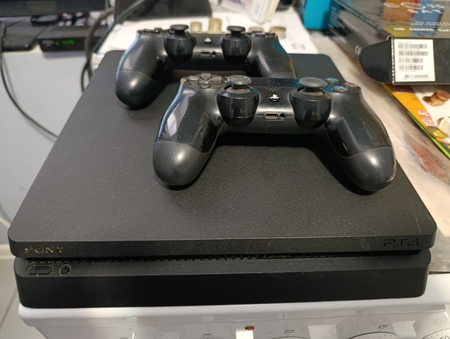 Playstation 4 Slim