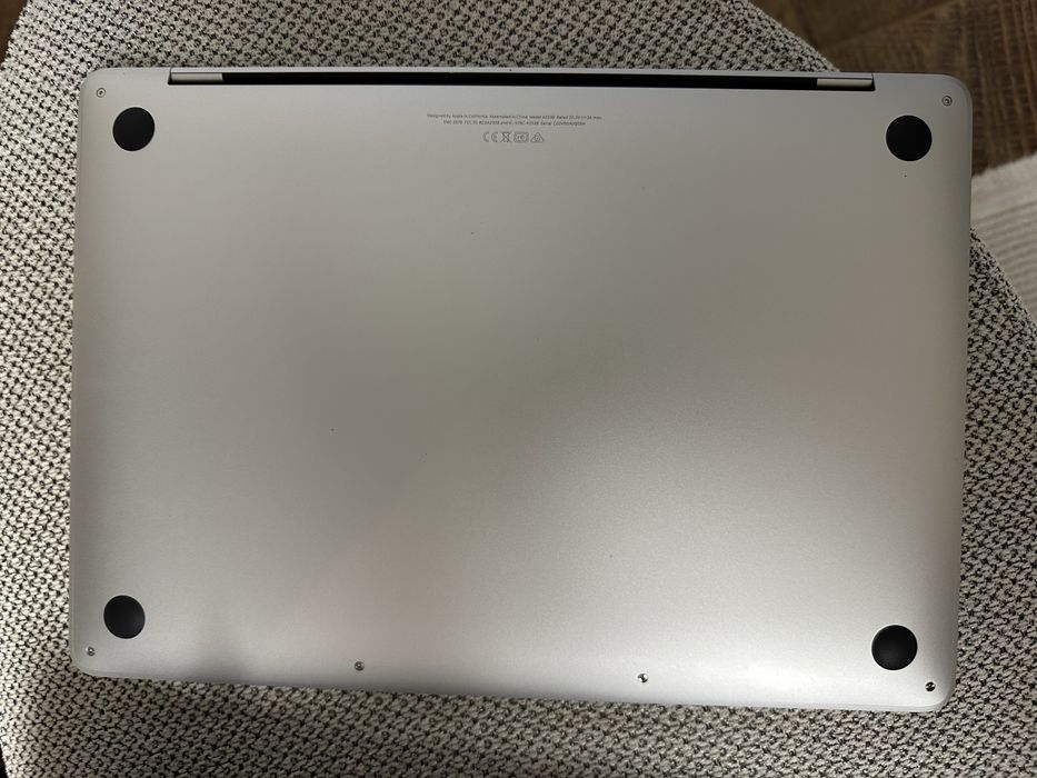 Продам Macbook Pro