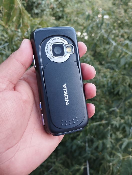 Nokia N73 легендарные ретро телефоны