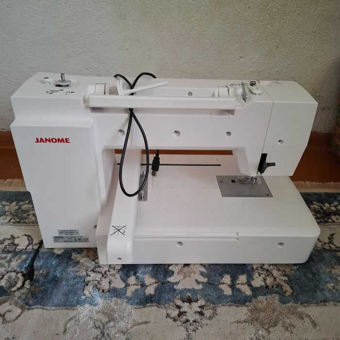 Вышивальная машина Janome 500E
