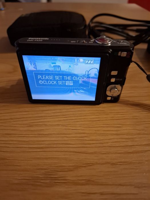 Фотоапарат  Panasonic Lumix DMC-fs20