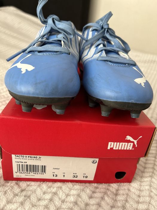 Маратонки за футбол. Кецове