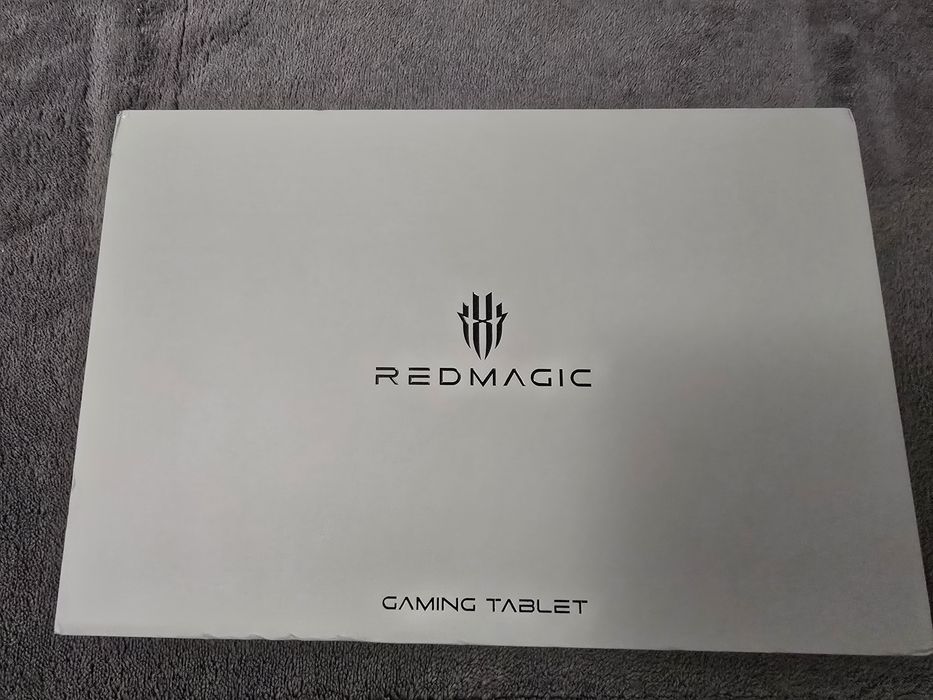 Vând Tabletă Gaming REDMAGIC Astra | Snapdragon 8 Elite | 16GB RAM + 512GB UFS 4.1 | Display OLED 2.4K