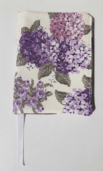 Текстилна подвързия за книги. Дрешки за книги.