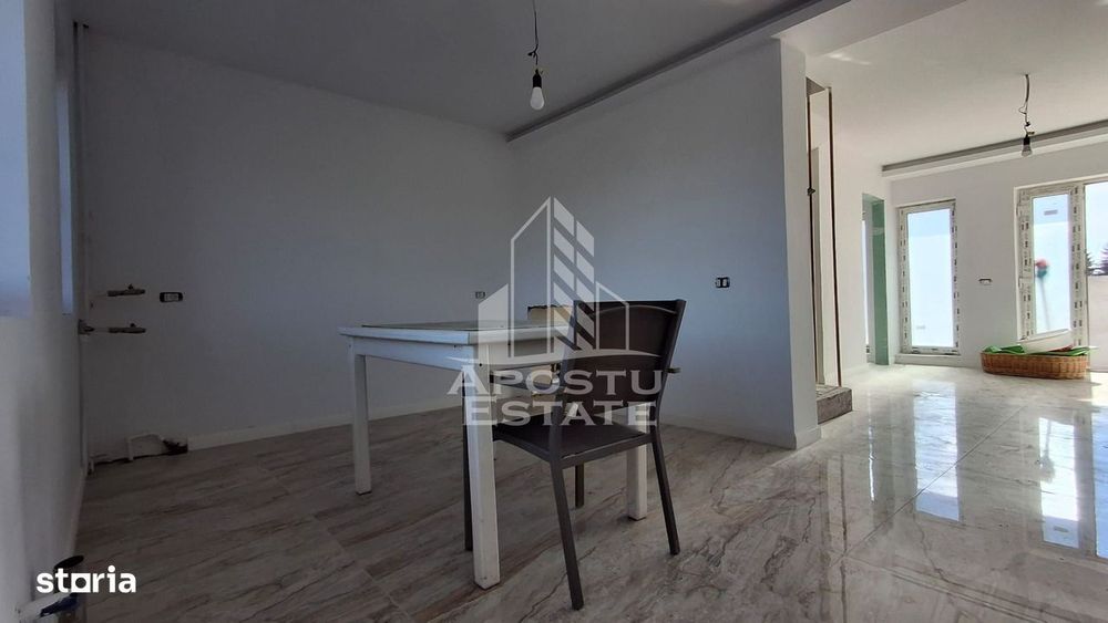 3 Case insiruite In Livada la gri