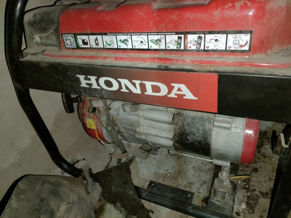 Продам генератор Honda EG 5500 CXS