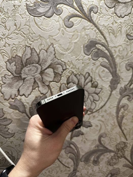 Iphone 13 pro max в отличном состоянии 256gb