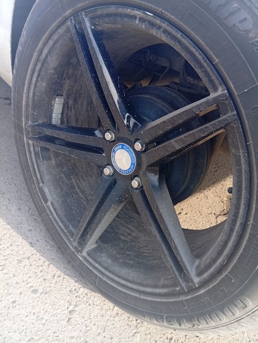 Литые диски R17  Мерседес 4 шт и шины размером215/55/17