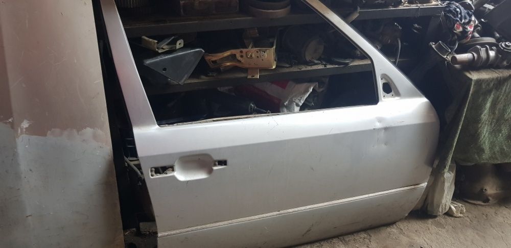 Двери для мерседеса 124 кузов210,211