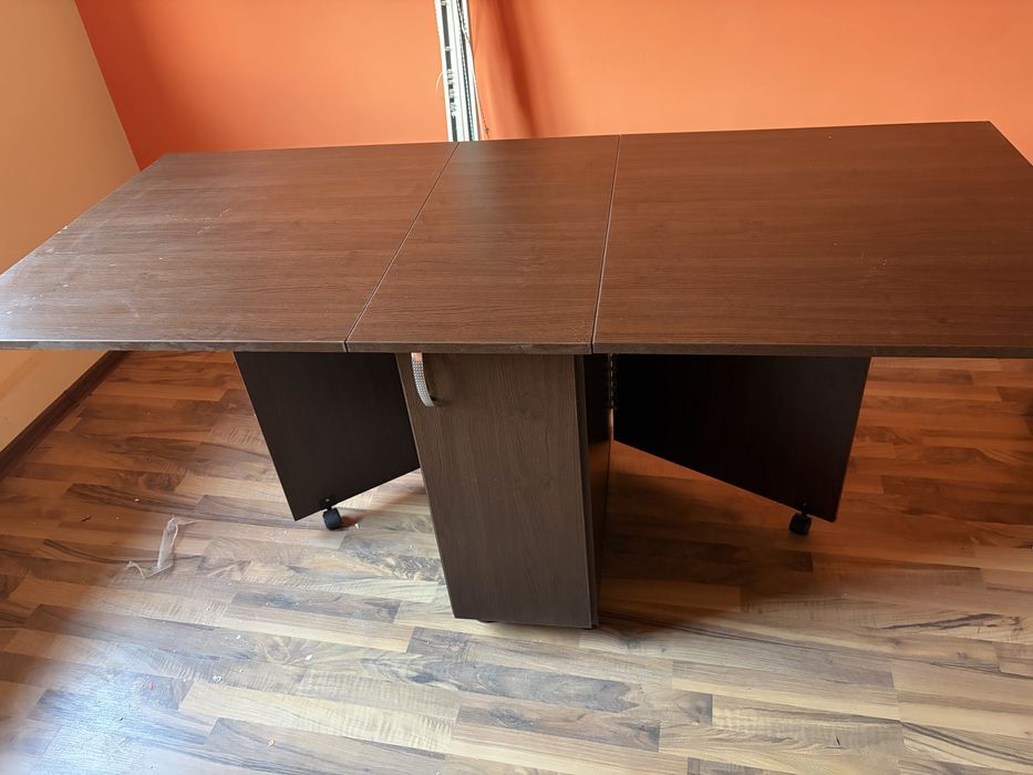 Masa pliantă, extensibilă
