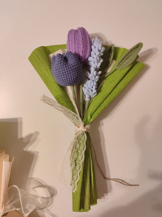 Ръчно изплетени цветя - Handmade flowers - За всякакви поводи