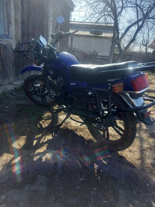 Продам мотоцикл suzuki 200куб постушка