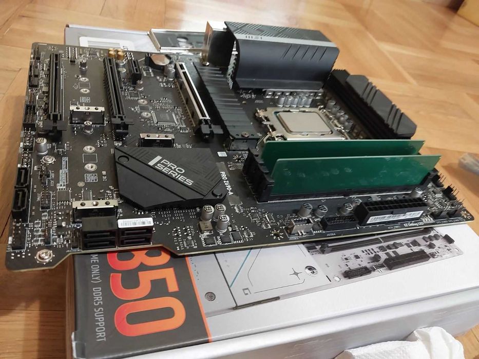 Intel Core i7 12700 + MSI Pro Z690-A + 16GB 5600Mts Kingston