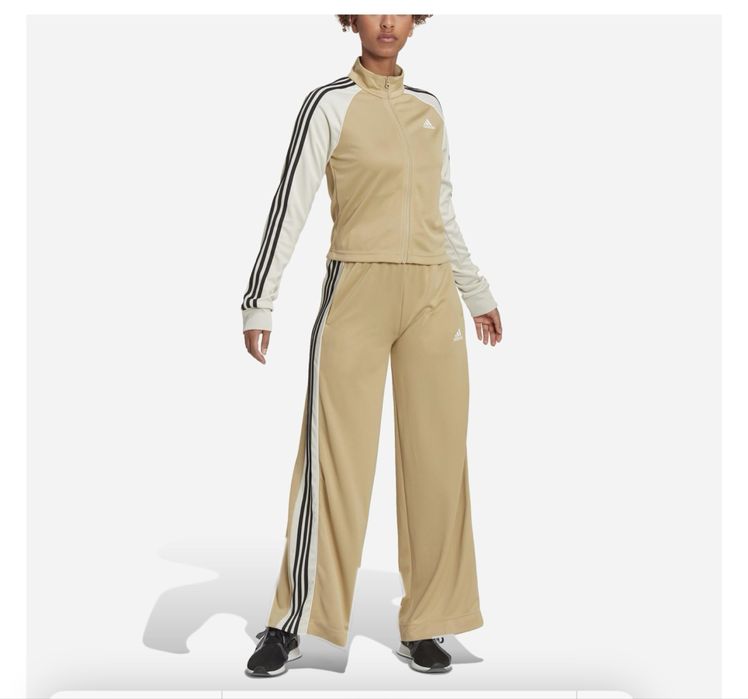 Оригинален дамски комплект Adidas