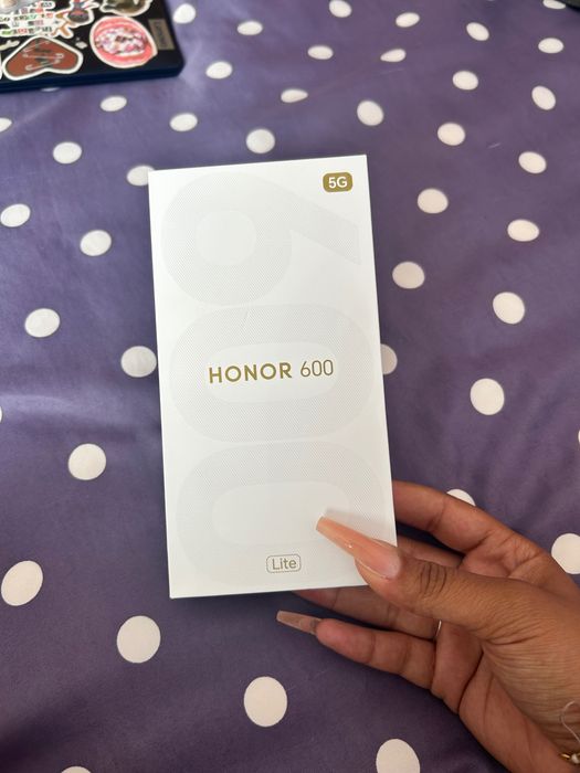 Telefon mobil Honor