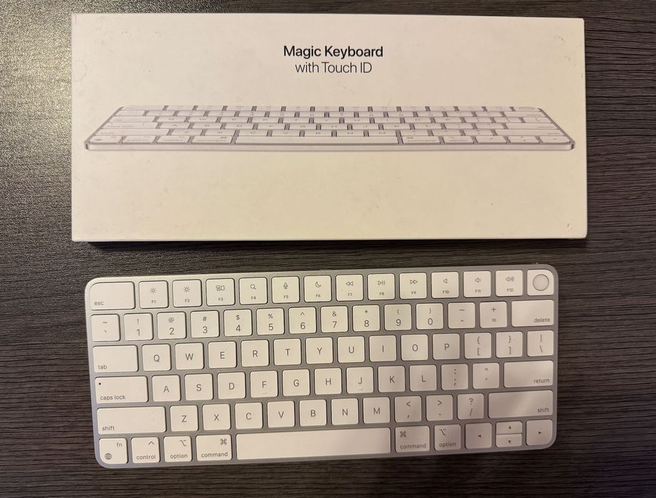Нова клавиатура Magic Keyboard с Touch ID